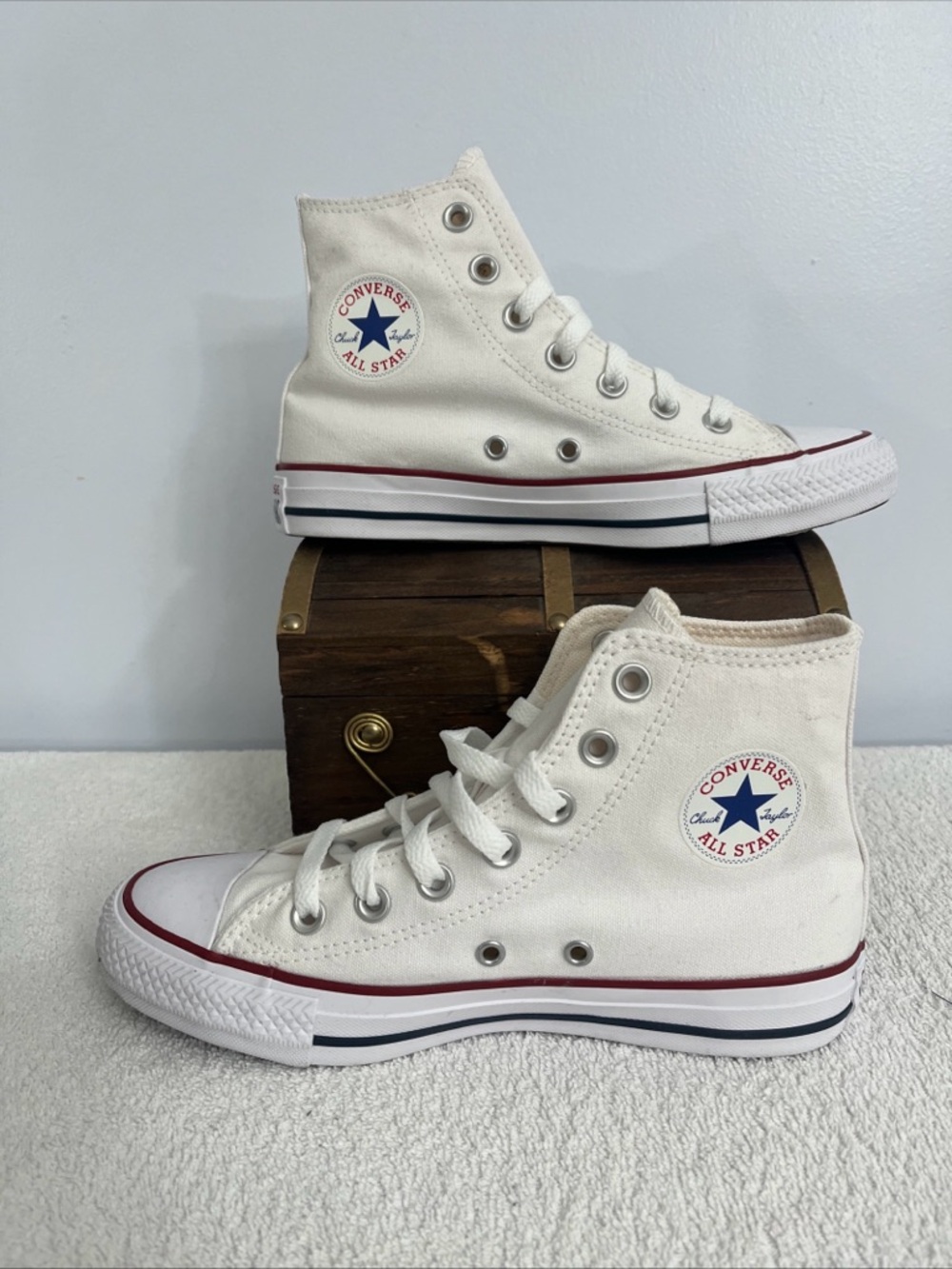 Converse Women Size 6 Chuck Taylor All Star Shoes White Shoes Hi Top M7650